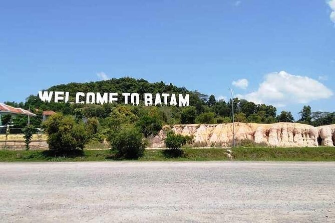 SMALL GROUP: Batam day tour with Ferry, 1-hour Massage, and Lunch from Singapore - Garuda Park and the Tanjak Mosque view