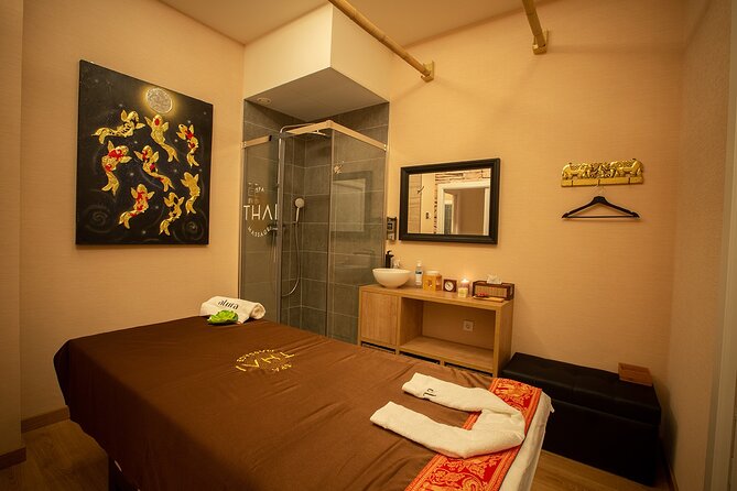 Traditional Thai Massage 60 min at THAI MASSAGE ALURA - Booking, timing, and cancellation details