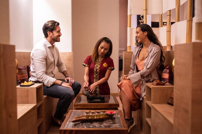 Traditional Thai Massage 60 min at THAI MASSAGE ALURA - The 60-minute treatment and the therapists