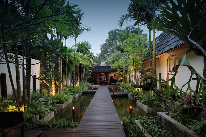Traditional Thai Massage at award winning Fah Lanna Spa - Old City branch - The massage itself: relaxation with pressure and stretching