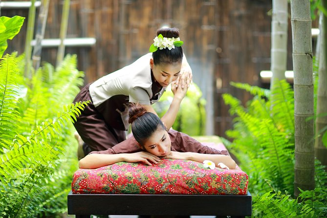 Traditional Thai Massage at award winning Fah Lanna Spa - Old City branch - A welcoming start at the Old City branch