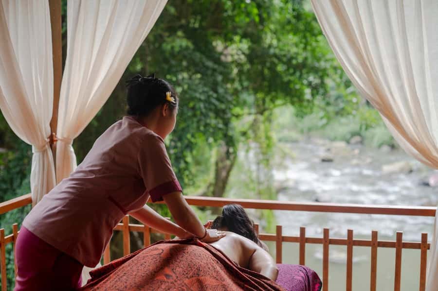 Ubud: Riverfront Massage & Flower Bath at Ayusha Wellness - A riverfront massage in central Ubud