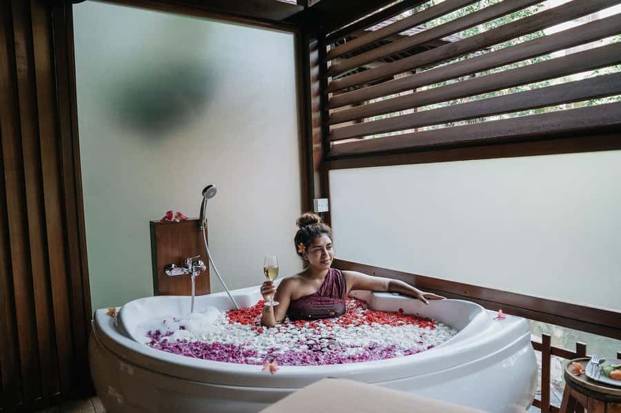 Ubud: Riverfront Massage & Flower Bath at Ayusha Wellness - The consultation sets the tone