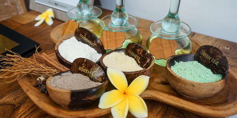 Ubud: Wellness Retreat with Massage, Yoga Class, and Lunch - Yoga with jungle sounds around you
