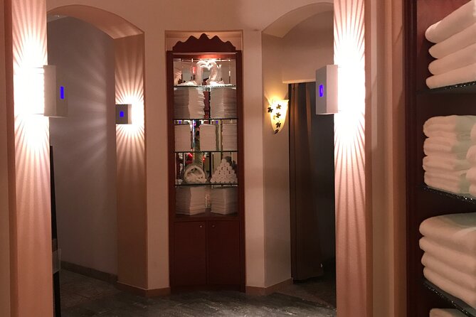 VIP 60 Minute Body Massage w/ Hot Stones - Tipping: bring a plan