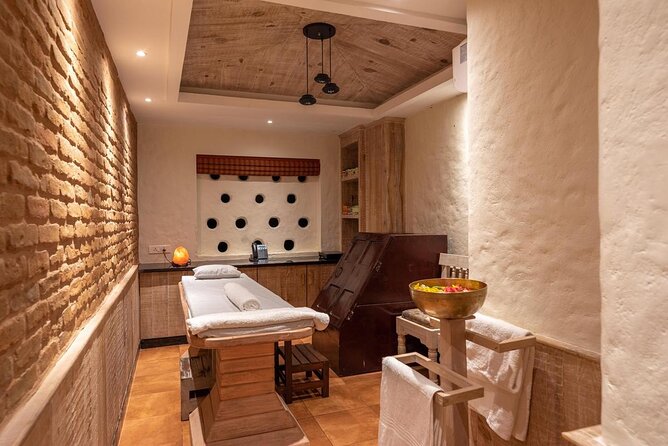 Whole Day Massage & Spa With Lunch - Ayurvedic massage, the hands-on centerpiece